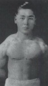 渡口政吉先生18歳の頃の写真